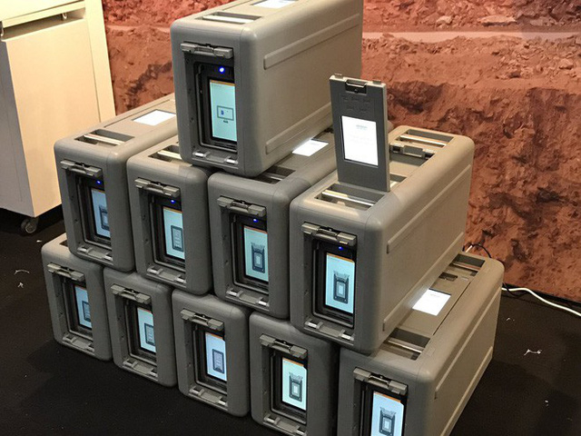 photo-1-15642763280171362165981