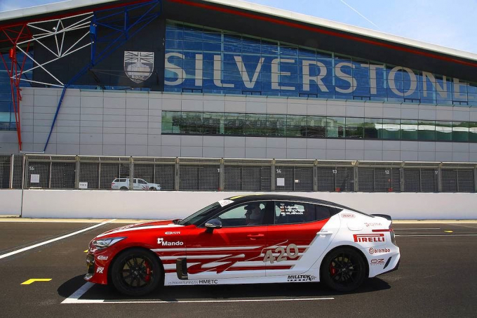 xedoisong_kia_stinger_gt420_2_puln