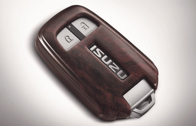 xedoisong_isuzu_mux_limited_47_oynp