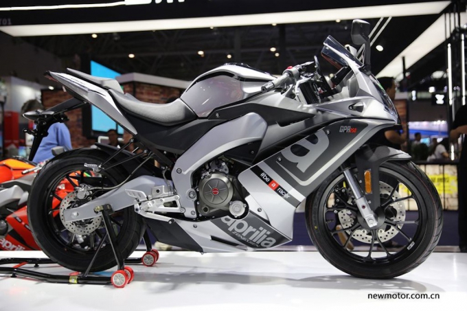 xedoisong_aprilia_gpr250_2_hrpz
