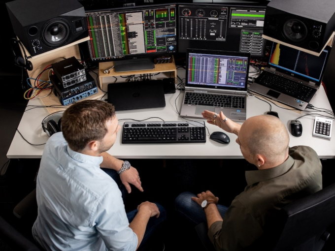 xedoisong_audi_ev_sound_e_tron_lab_2_dxja