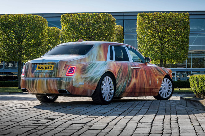 92453457rollsroycephantomartcarbymarcquinn3