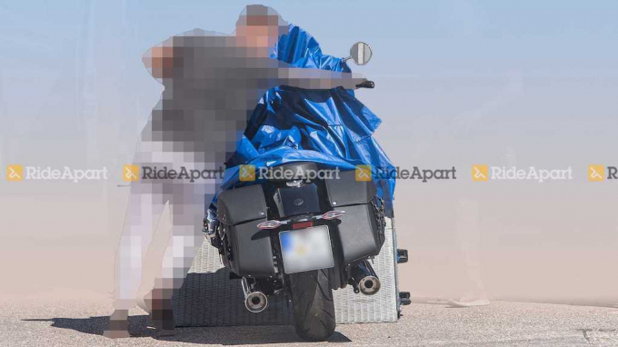 xedoisong_bmw_r18_2_brns