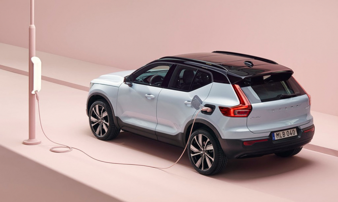 xedoisong_electric_suv_volvo_xc40_recharge_p8_awd_