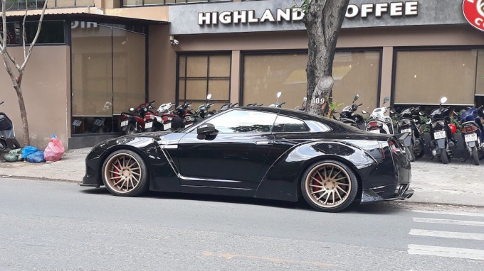 xedoisong_nissan_gt_r_r35_1_uvjp