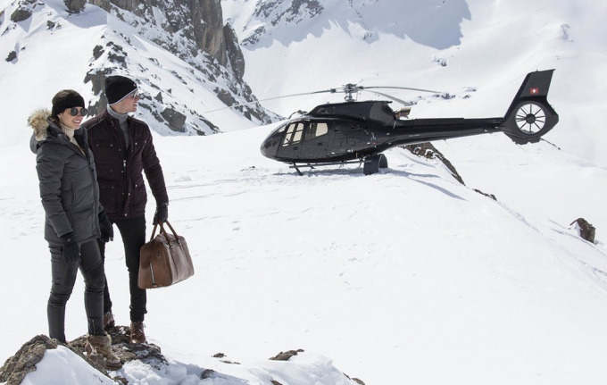 xedoisong_may_bay_truc_thang_aston_martin_ach130am