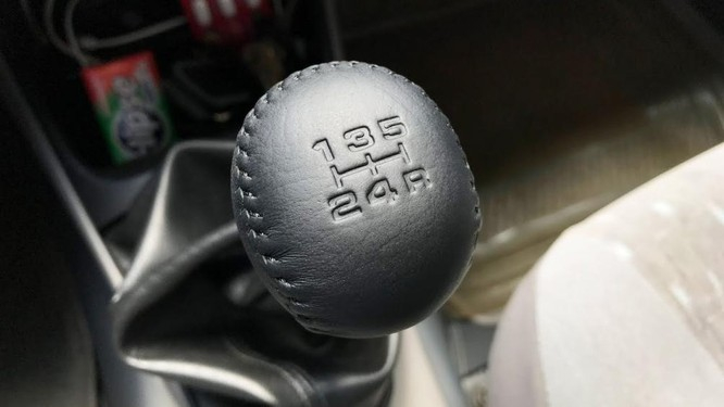 dau-hieu-hop-so-xe-dang-bi-hu-hong-1910369_2522020