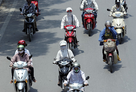 Những chú ý khi lái xe trong trời nắng nóng 1