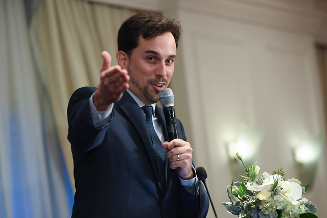 Olivier Fabrice Ochanine- Giám đốc âm nhạc Sun Sym