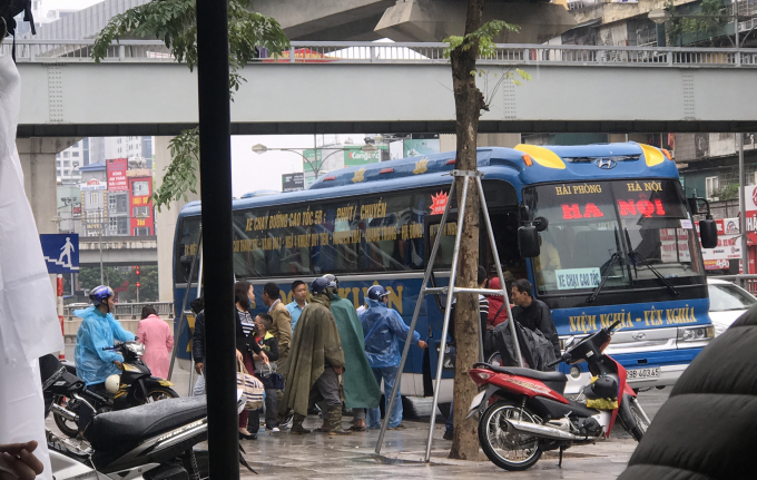 7AF298C3-6F38-45F0-B713-E4511D26FC01.