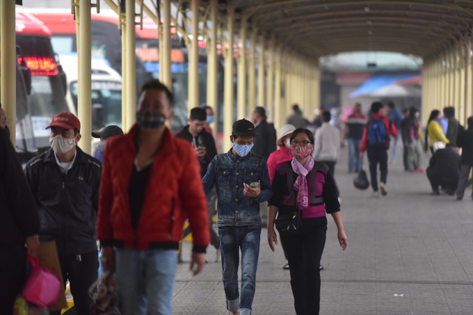 ben-xe-thuc-hien-moi-cach-chong-covid-7-RIMN