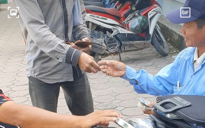 SmartSelect_20201011-214211_Video Player