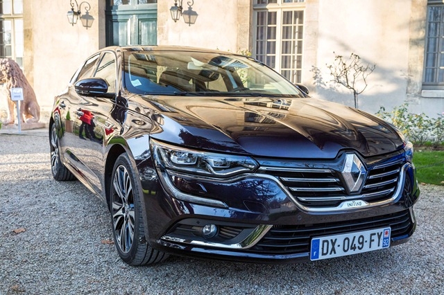 renault-talisman sedan