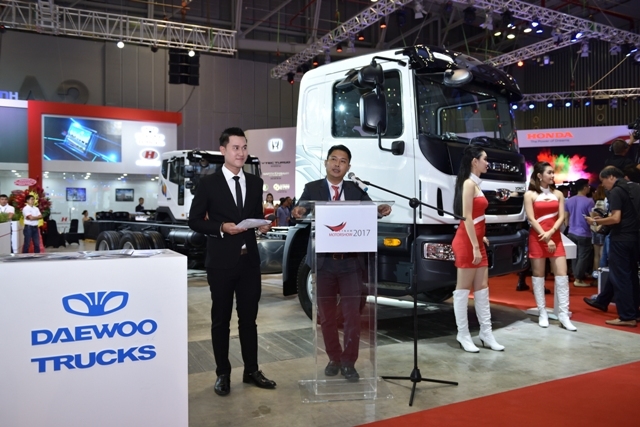 Ong Bui Quoc Ky - Chu tich Hoan Cau Auto phat bieu