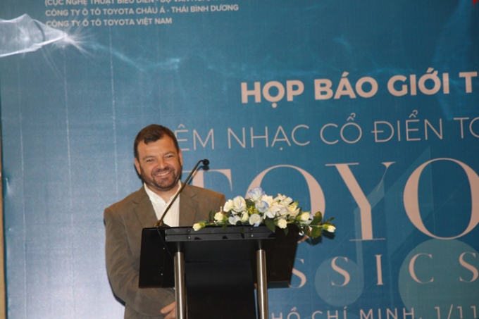 ong Devine nhac truong