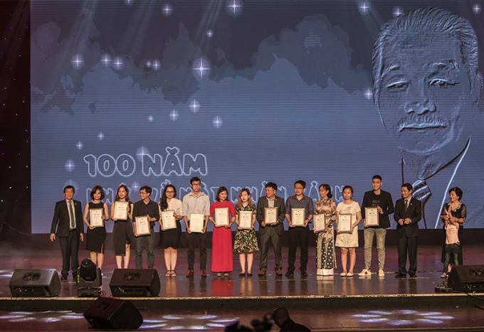Tap-doan-xay-dung-hoa-binh-ky-niem-100-nam-ngay-si
