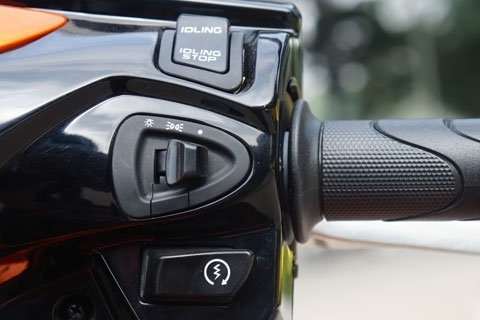 20131004_4ccfc19cddd07ca3584e2e40e1a123c4_13808517