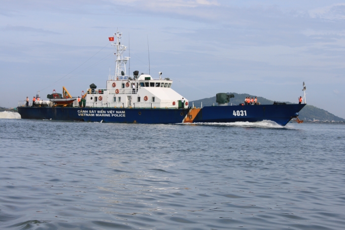 Bắt giữ cướp có vũ trang- Cảnh sát biển gặp khó vì