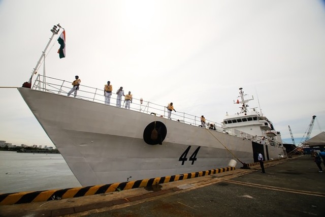 4tàu cảnh sát biển ấn độ