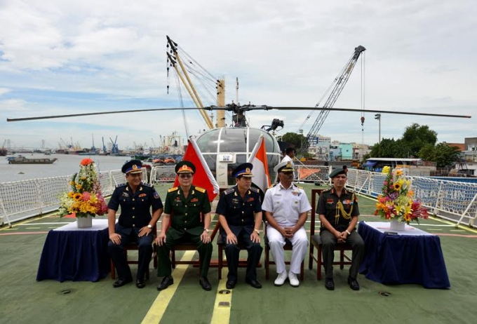 f tàu cảnh sát biển ấn độ