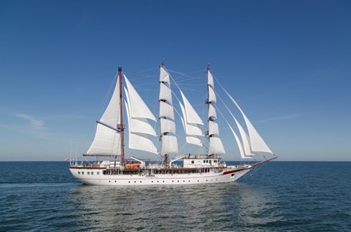 8can_canh_tau_buom_huan_luyen_hien_dai_cua_viet_na