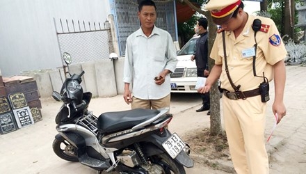 mua nhầm xe ăn cắp.