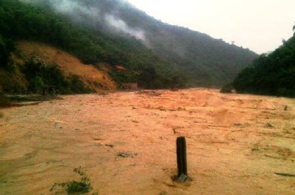 mua-lu-mien-trung-anh_1