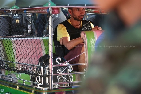 4 Động cơ đánh bom đền Erawan