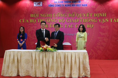 Ông Nguyễn Ngọc Huệ và ông Lê Anh Sơn ký Biên bản 