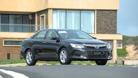 Camry là mẫu xe lắp ráp tăng giá mạnh của Toyota V