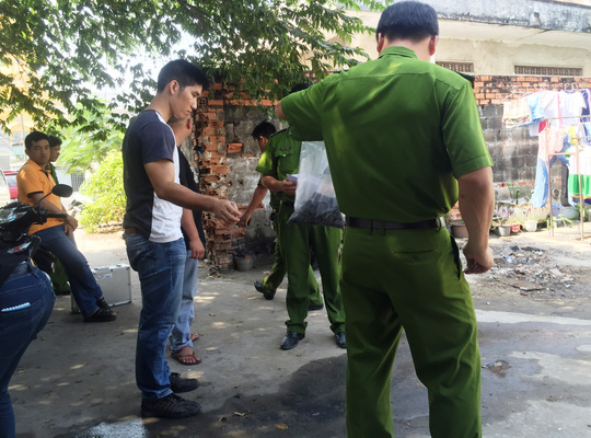 Phóng hỏa do mâu thuẫn tình cảm, đôi nam nữ cháy đen tại nhà trọ