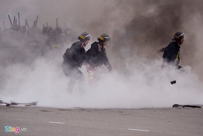 Toàn cảnh diễn tập chống bạo động bảo 