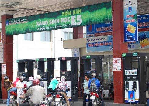 Giảm giá xăng E5 để khuyến khích dân sử