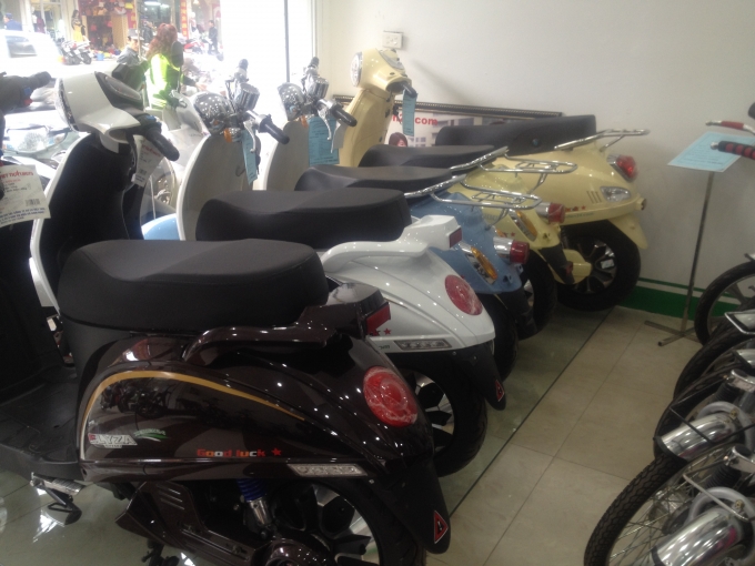 Kiểm soát chặt xe máy điện, xe đạp điện