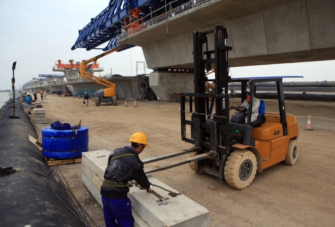 Cầu vượt biển Tân Vũ - Lạch Huyện vưo