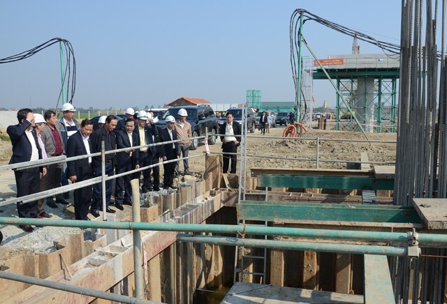 Hoàn thành cầu Yên Xuân vào dịp Quốc kha