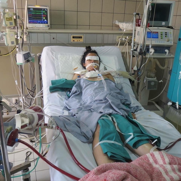 Nam sinh chạy xe ôm hàng trăm cây số kiếm