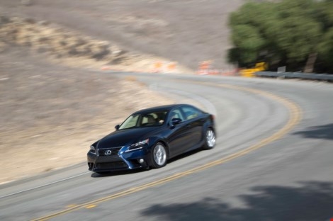 Có nên lên dốc số nào, xuống dốc số 