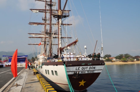 6 Hải quân VN đưa tàu buồm hiện đại bậc