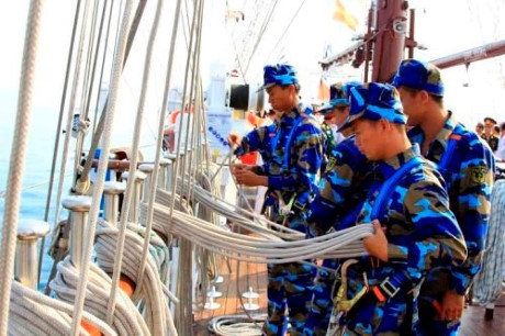 9 Hải quân VN đưa tàu buồm hiện đại bậc