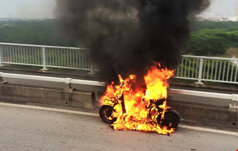 Giải mã những vụ xe đạp điện tự phát no