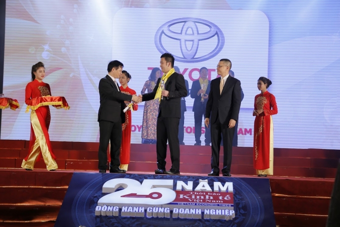 ông Shinjiro Kajikawa - phó Giám đốc khối H