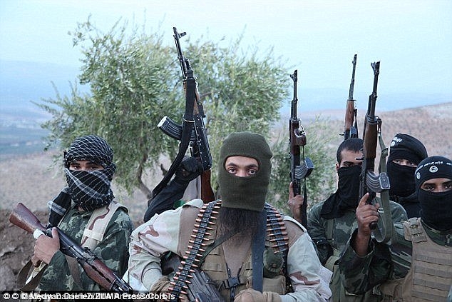 Túng tiền, IS giết quân lấy nội tạng