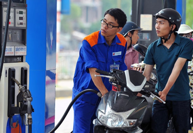 Quỹ bình ổn xăng dầu còn 3.787 tỷ đồng