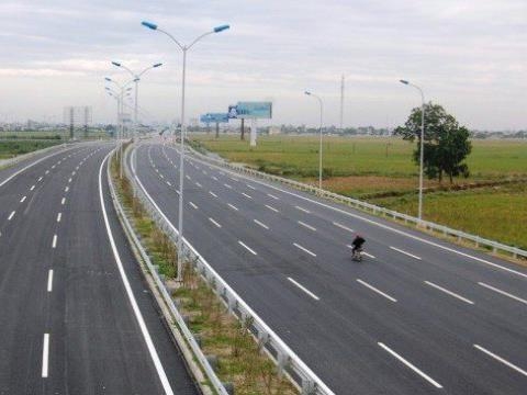 Hơn 8.700 tỷ đồng xây dựng cao tốc Bắc 