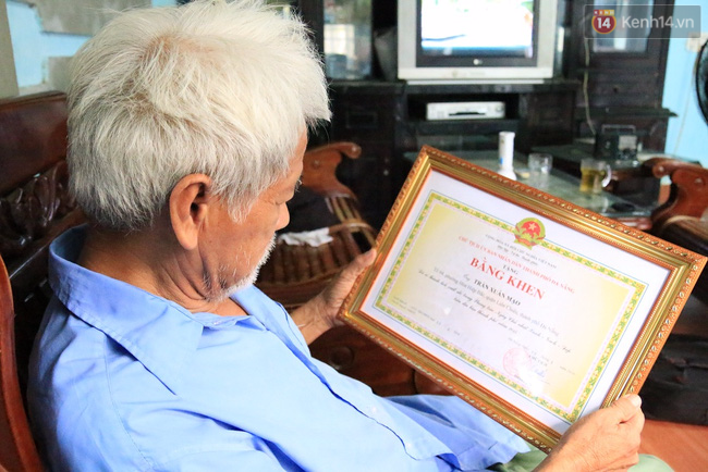 6 năm cần mẫn dọn rác không công trên bãi biển Đà 