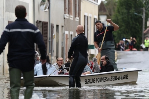 Vỡ bờ sông Seine, toàn thành phố Paris ch
