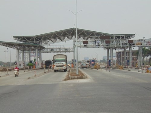 Bị %22sờ gáy%22, trạm BOT Mỹ Lộc phải hạ