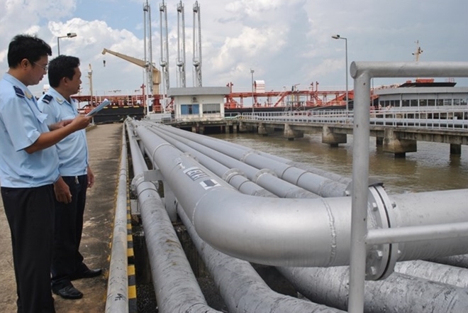 Việt Nam nhập khẩu xăng dầu nhiều gấp