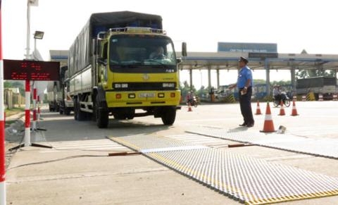 Tăng cường kiểm tra đột xuất xe quá tải